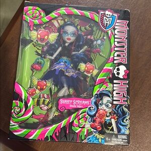 Monster High Sweet Screams / Ghoulia Yelps